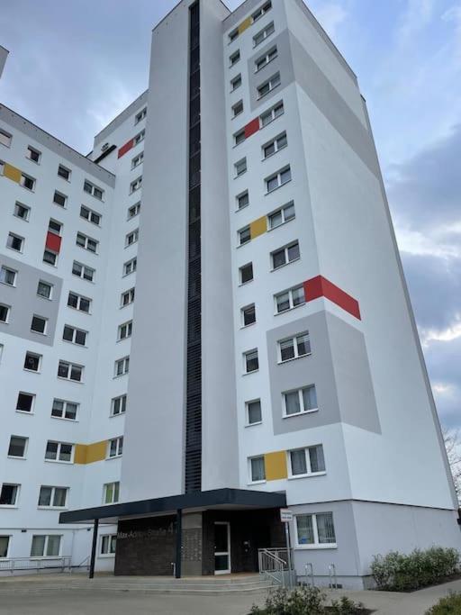 Max Appartements Neubrandenburg Ngoại thất bức ảnh